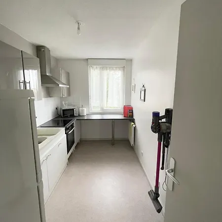 Grand T2 Spacieux Tres Calme Apartment *